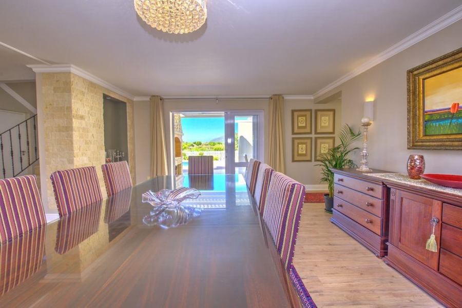 To Let 4 Bedroom Property for Rent in Thesen Islands Western Cape
